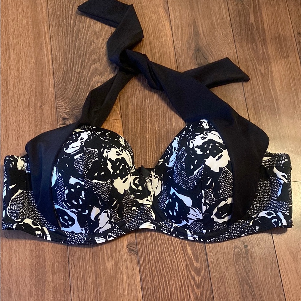 Addition Elle bikini top DD